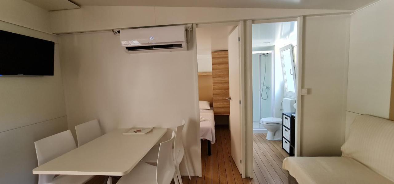 Mobile Home Andreana Jezera Luaran gambar